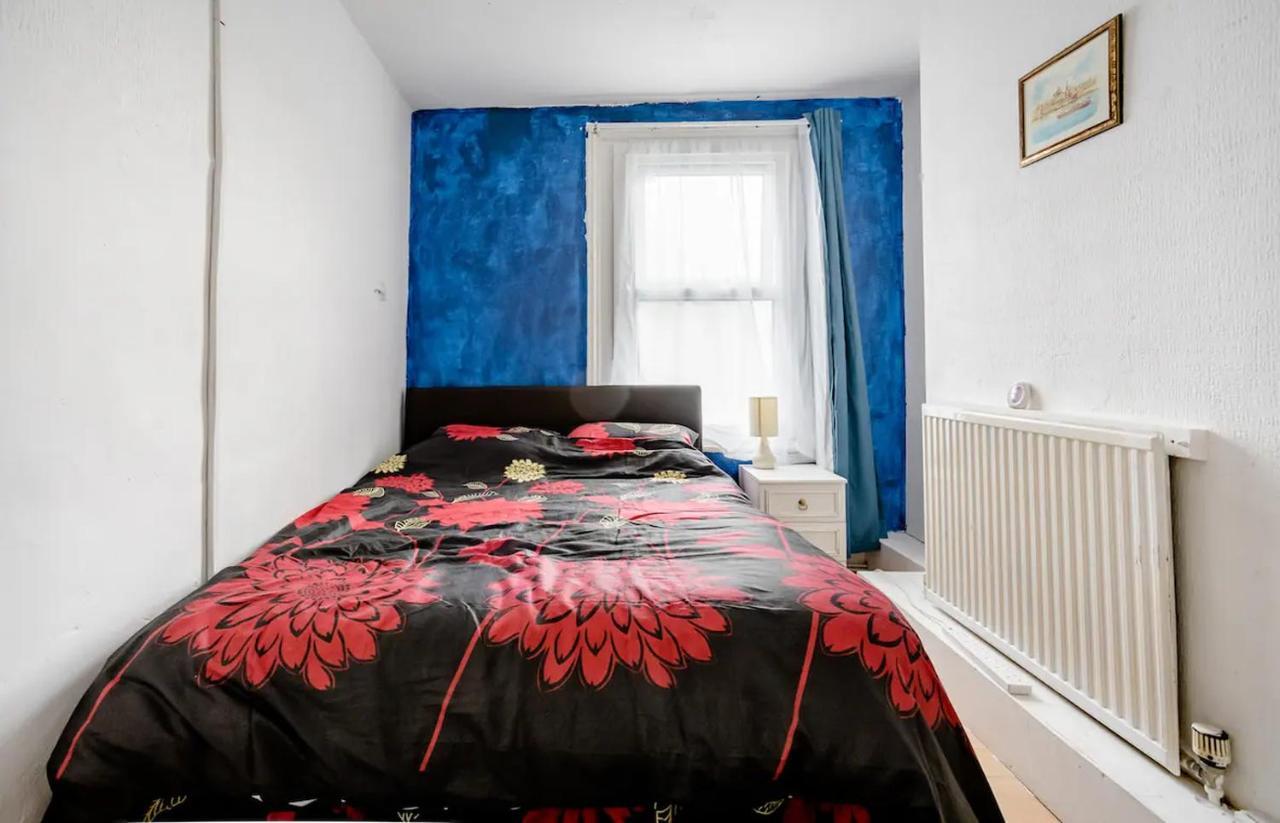 Homestay Near Tottenham Hotspur Stadium London Bagian luar foto