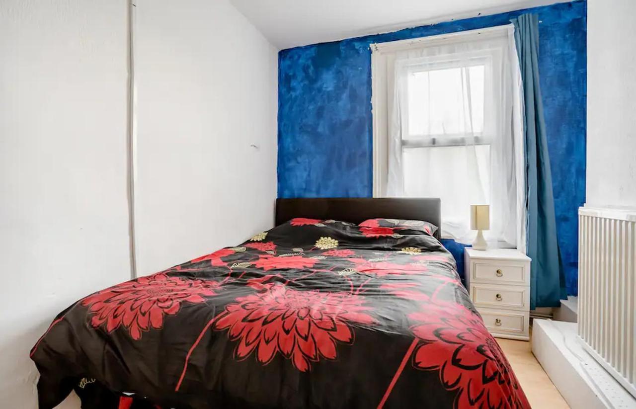 Homestay Near Tottenham Hotspur Stadium London Bagian luar foto
